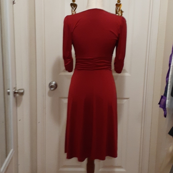 Red Wine V-Neck Asymmetrical Dress - Picture 5 of 6